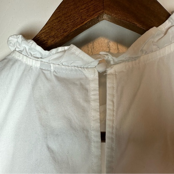 Kaari Blue Sleeveless Hi-Lo Blouse Ruffle Embroidered Flowers Sequins Size Small - Picture 6 of 6